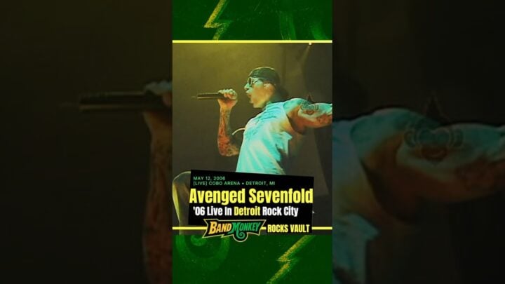 M. Shadows performing at Cobo Arena in Detroit on May 12, 2006, on the BandMonkey Rocks Vault EP16 cover.