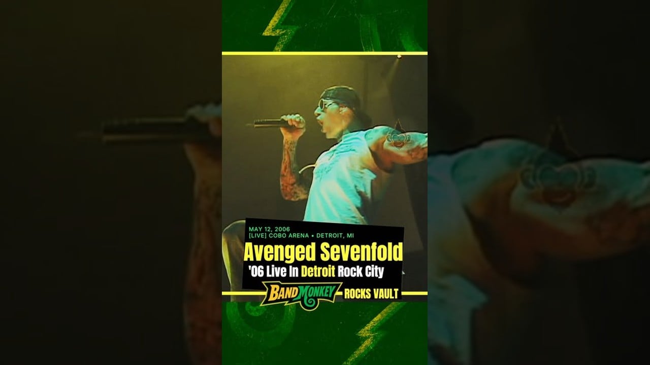M. Shadows performing at Cobo Arena in Detroit on May 12, 2006, on the BandMonkey Rocks Vault EP16 cover.